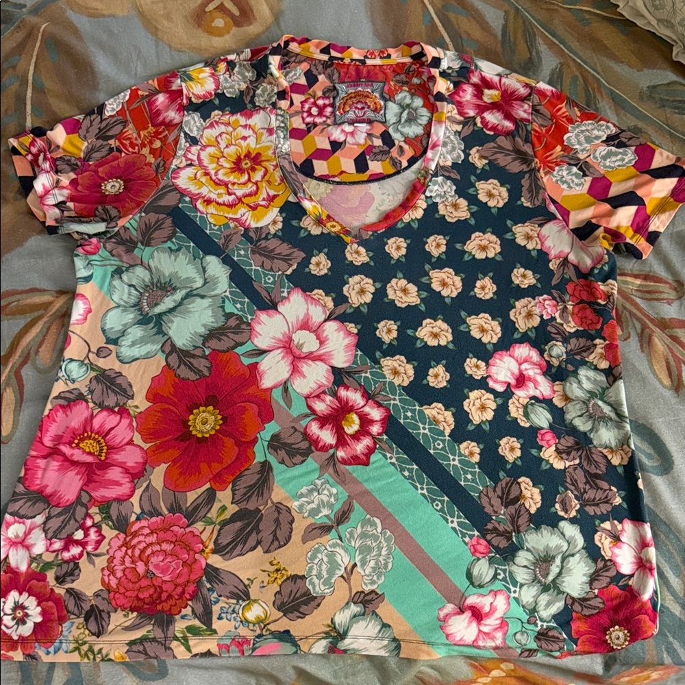 Johnny Was Multicolor Short Sleeve Tee